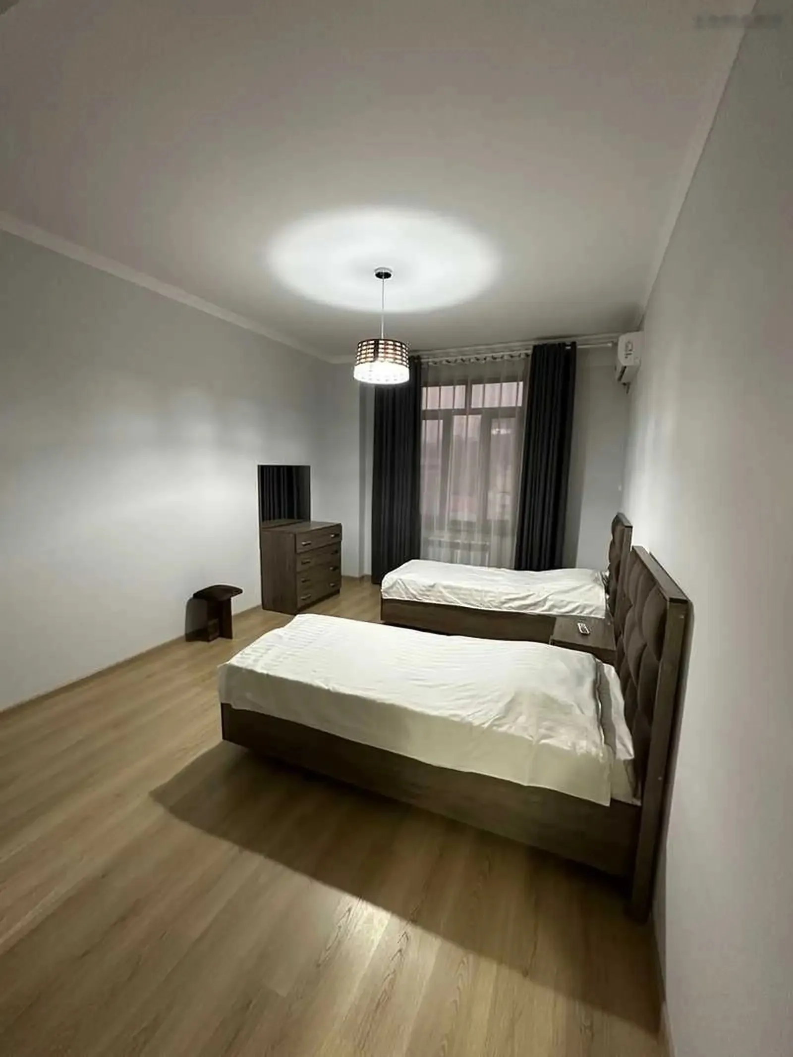 3-комн. квартира, 4 этаж, 136м², дом печати