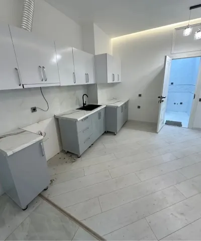 2-комн. квартира, 9 этаж, 65м², сино