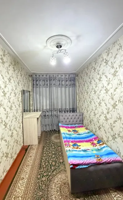 4-комн. квартира, 3 этаж, 80м², Сино 91мкр Дастрас