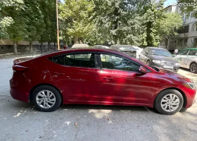 Hyundai Elantra, 2017