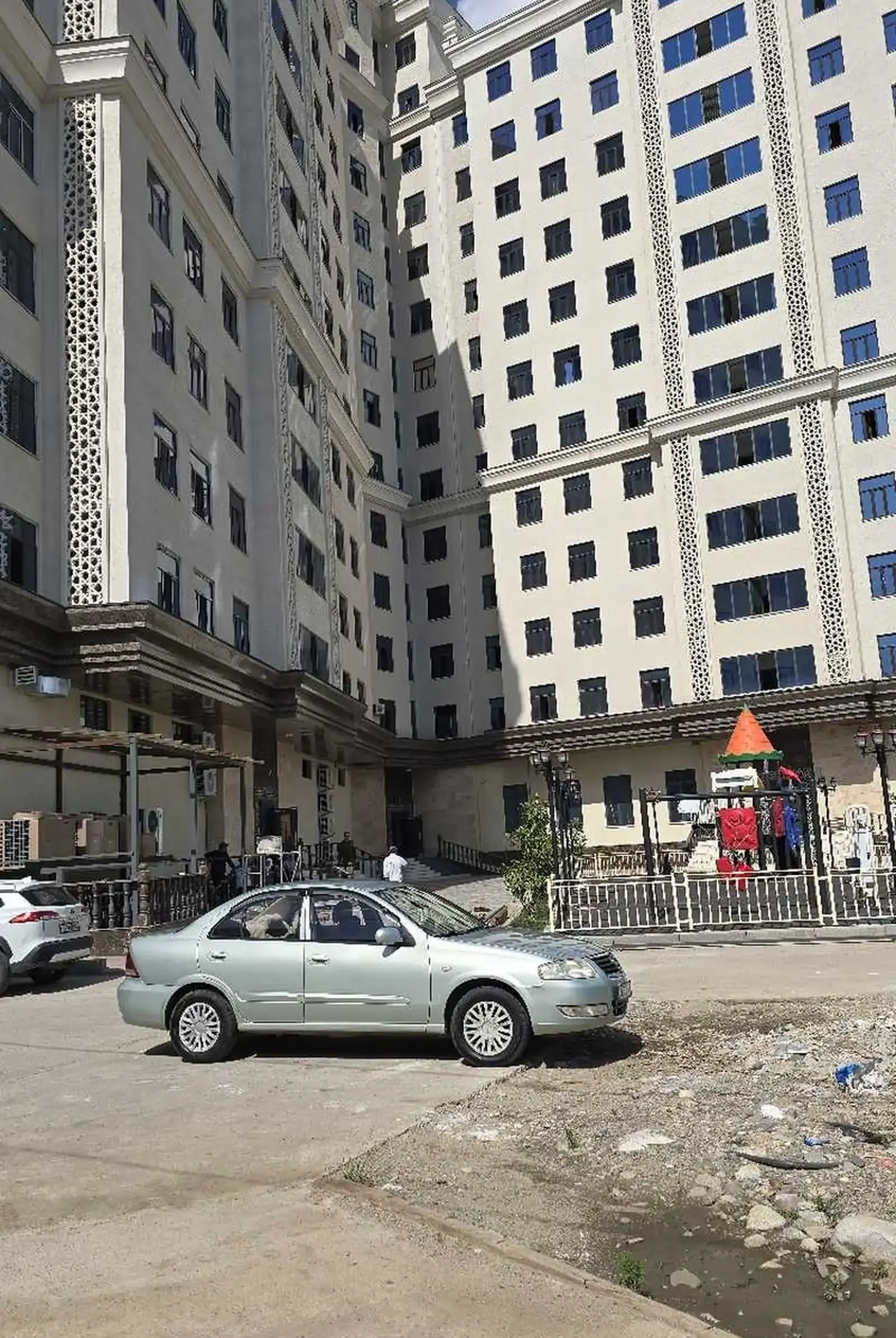 2-комн. квартира, 11 этаж, 64м², сино
