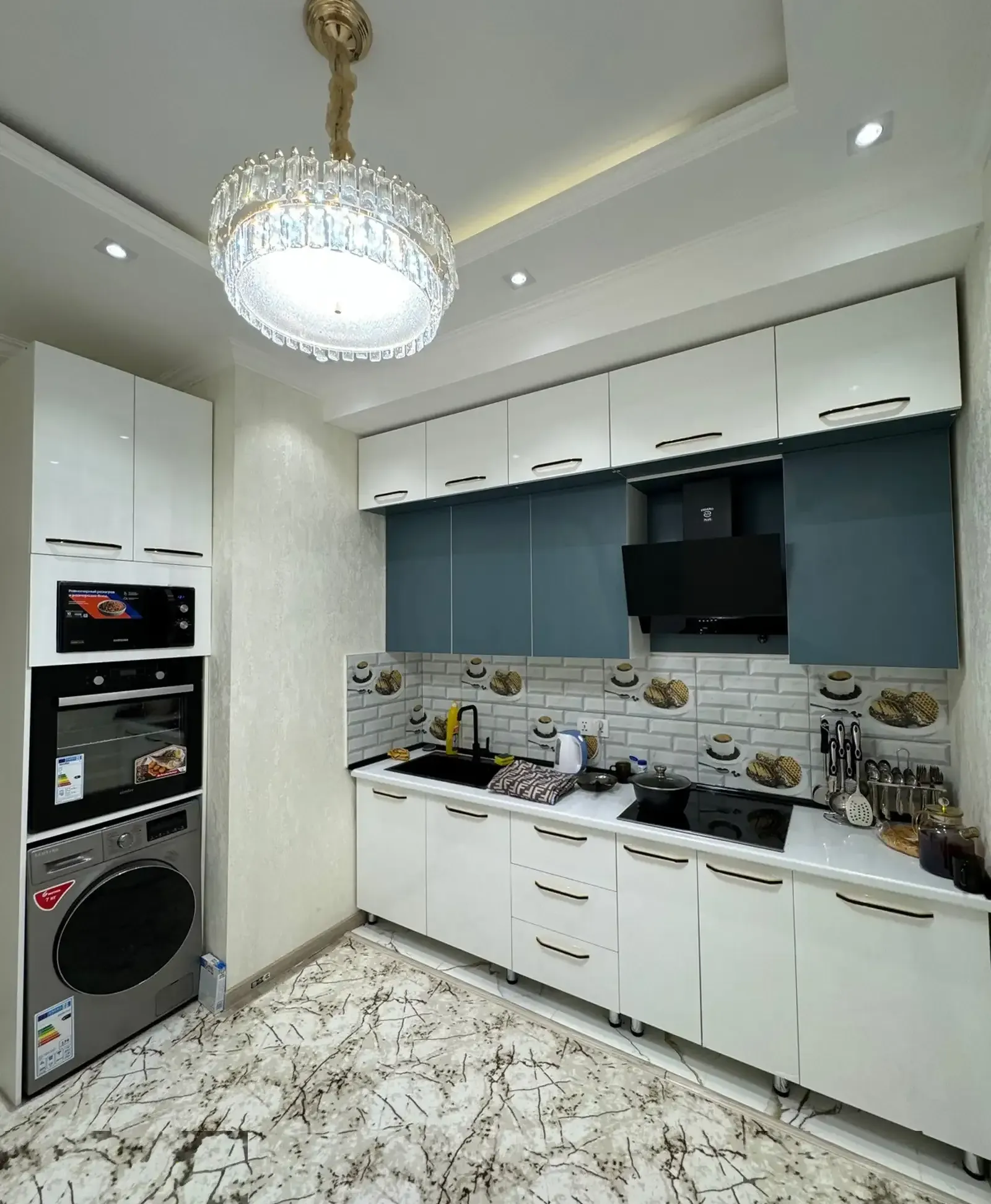 2-комн. квартира, 9 этаж, 60м², Овир/Гранд Отель