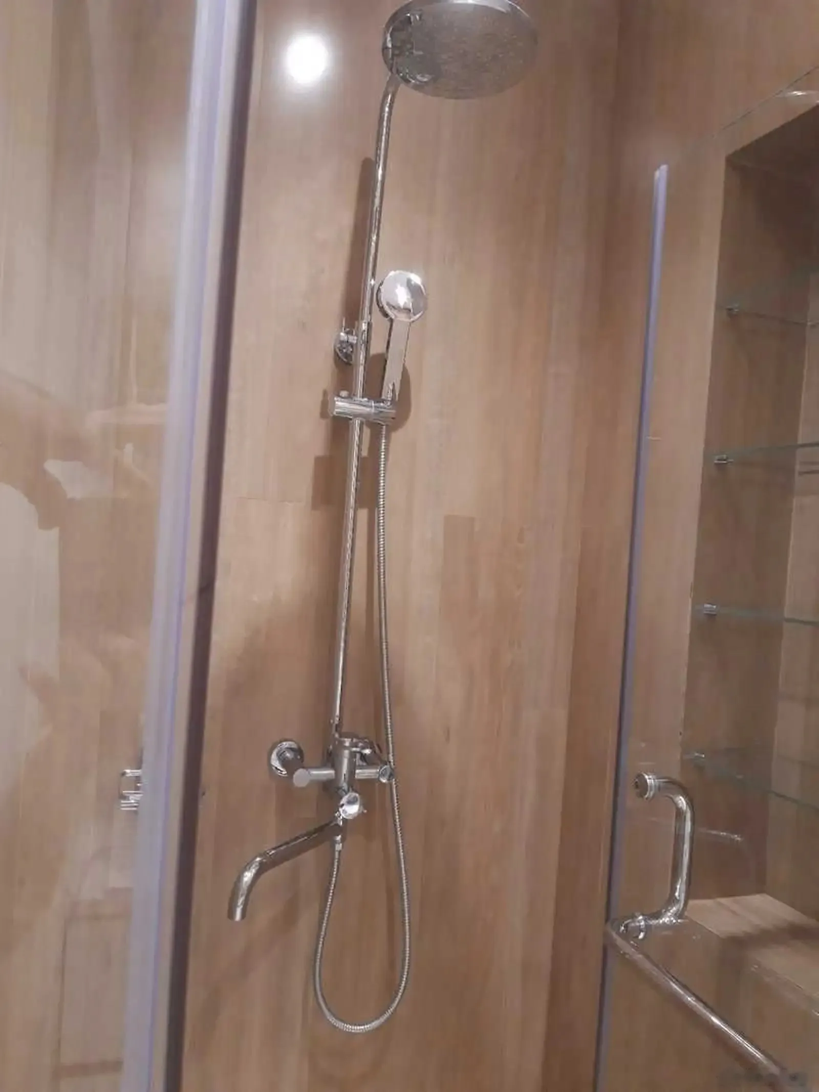 2-комн. квартира, 5 этаж, 75м², 92мкр кафе суман