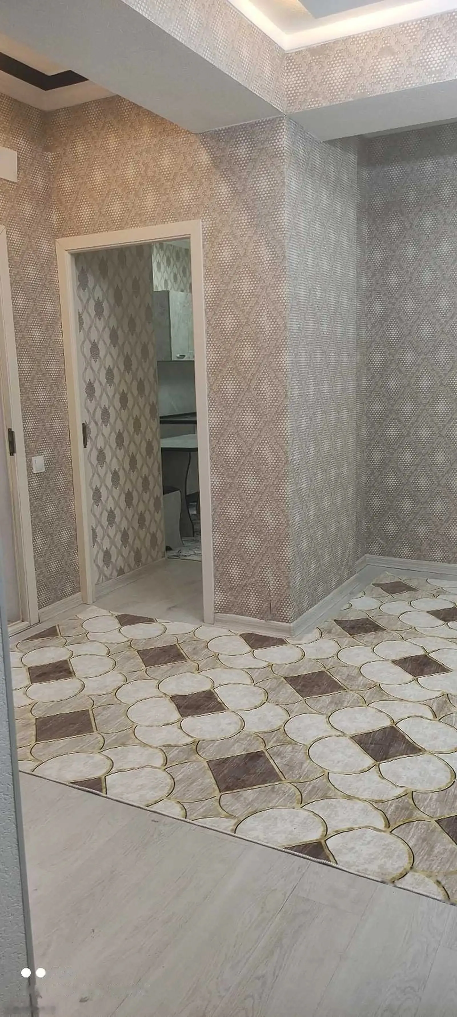 2-комн. квартира, 3 этаж, 83м², 63мкр