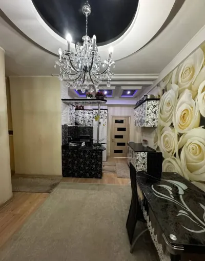 3-комн. квартира, 13 этаж, 107 м², И.Сомони дом Паркинг орт Мгу