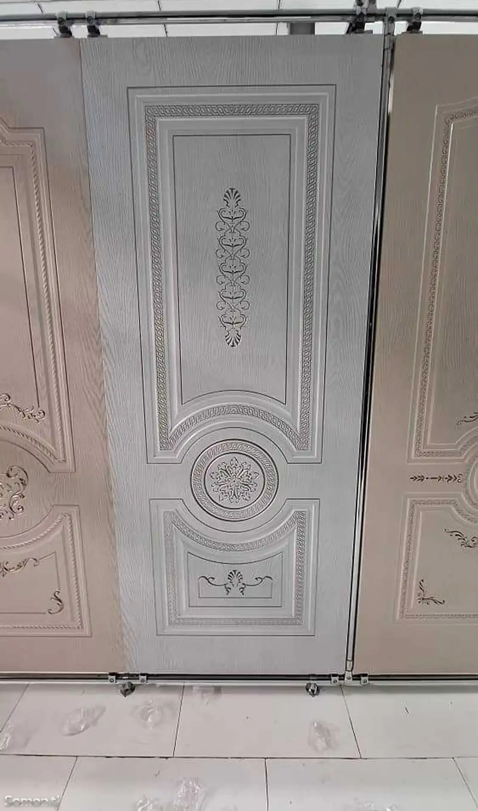 Дверь классический