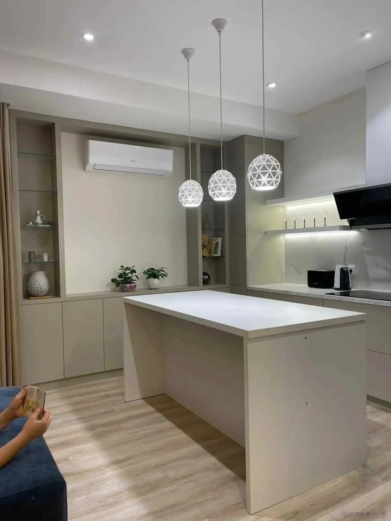 3-комн. квартира, 14 этаж, 100м², цум