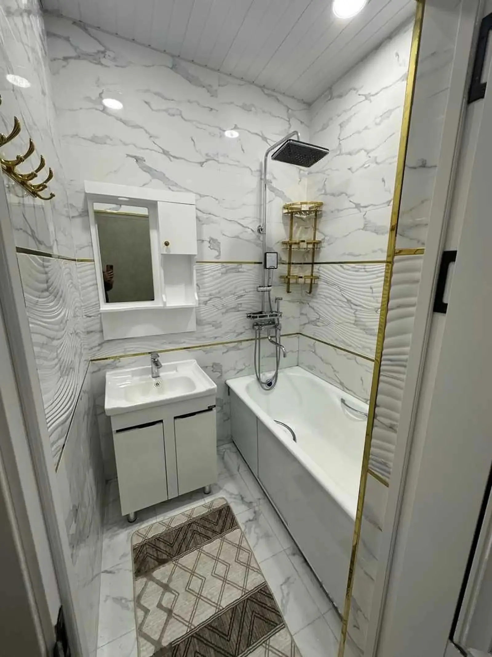2-комн. квартира, 9 этаж, 70м², 82 мкр, Казокон