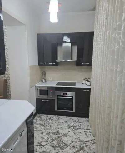 4-комн. квартира, 2 этаж, 120м², Сино