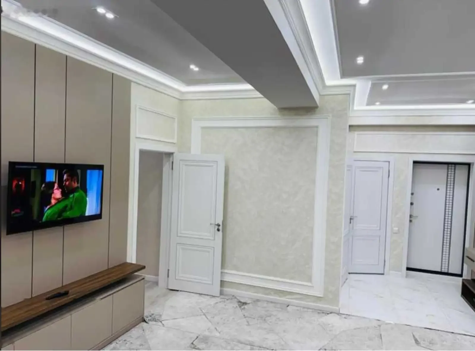 3-комн. квартира, 12 этаж, 110м², 112 мкр, Пайкар