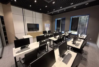 Помещение под свободное назначение, 635м², Ул. Айни, Гостиница Хилтон