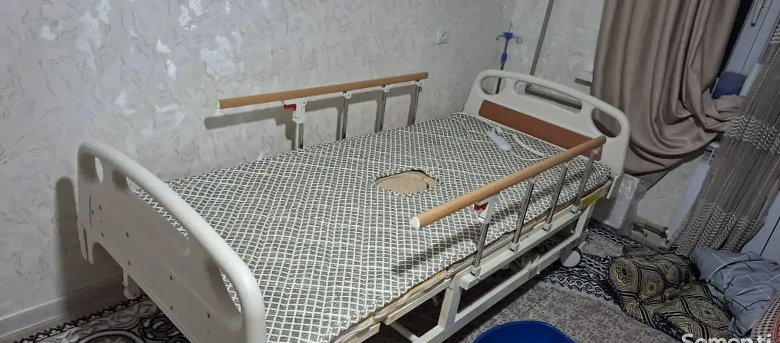 Кровать медицинский