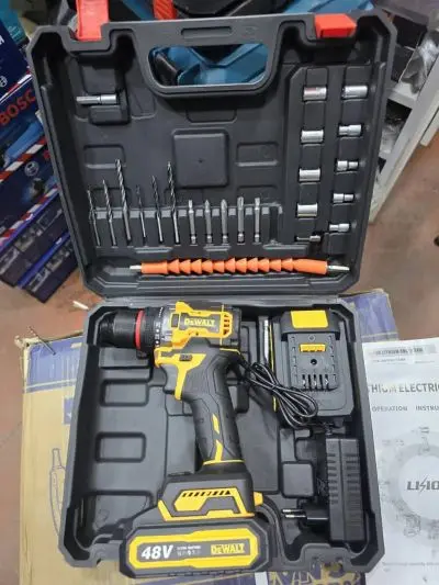 Шуруповёрт Dewalt