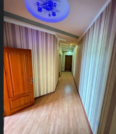 4-комн. квартира, 5 этаж, 130 м², И Сомонӣ