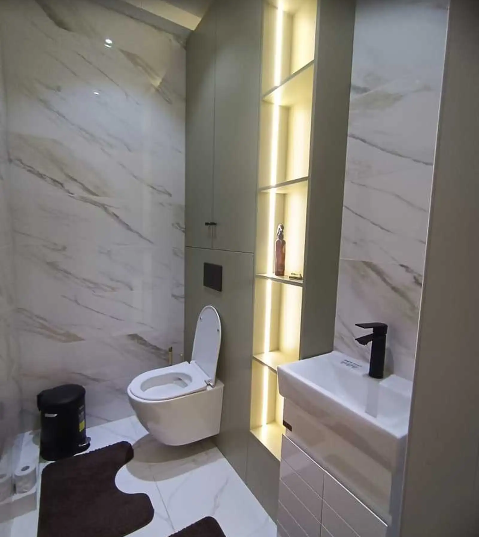 2-комн. квартира, 10 этаж, 80м², Шохмансур Доми Бустон сити ру баруи Гуля Голд назди Скорий больница