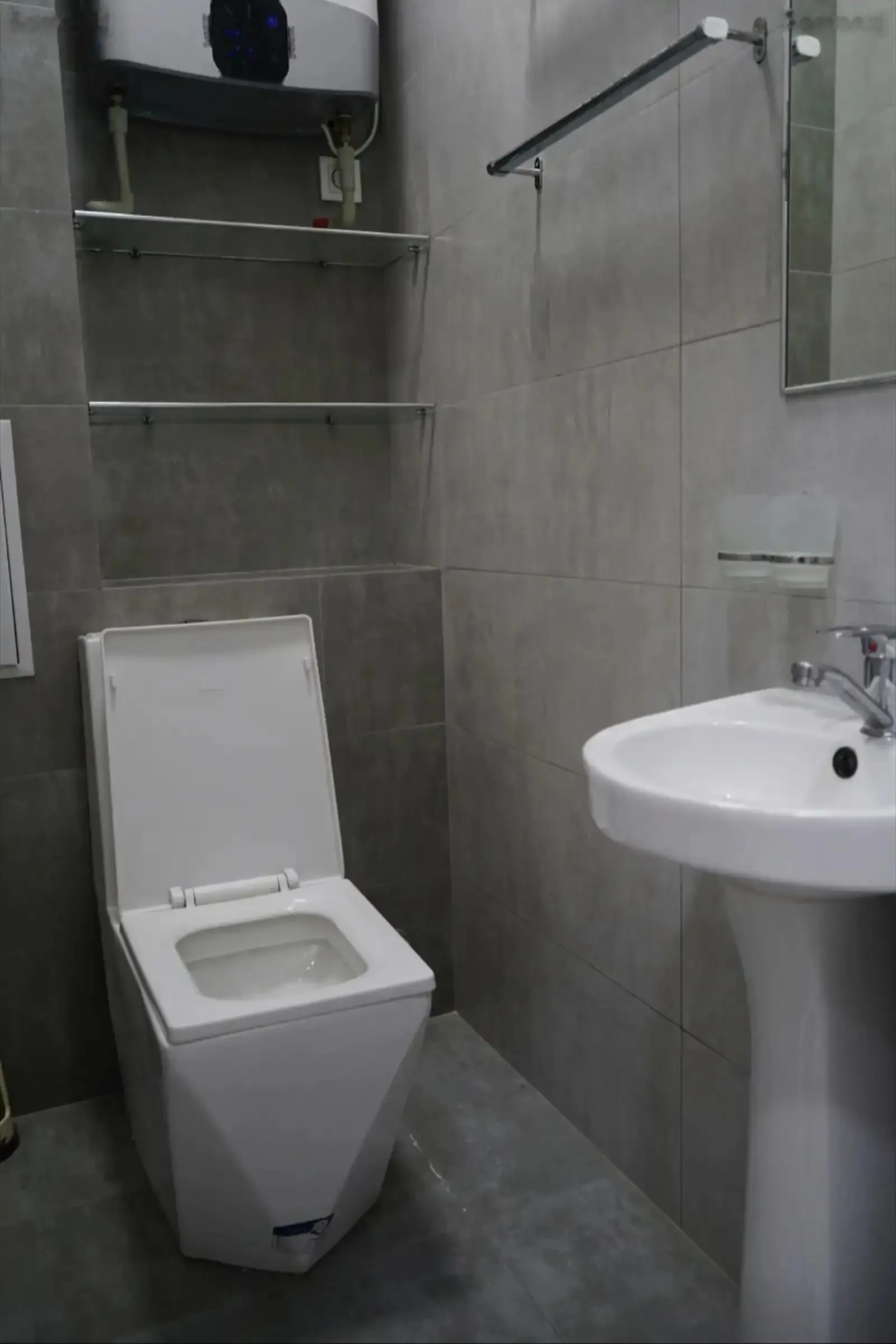 2-комн. квартира, 7 этаж, 70м², Овир, И.Сомони