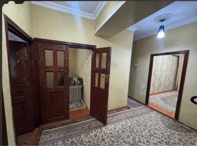 3-комн. квартира, 2 этаж, 65м², 84 мкр