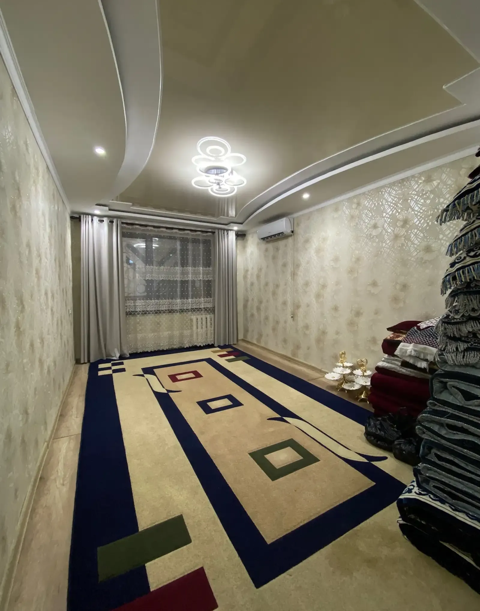 3-комн. квартира, 1 этаж, 70 м², н.Сино 104мкр