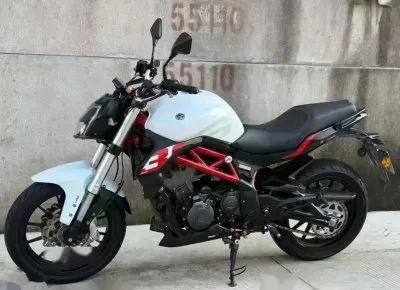 Мотоцикл Benelli