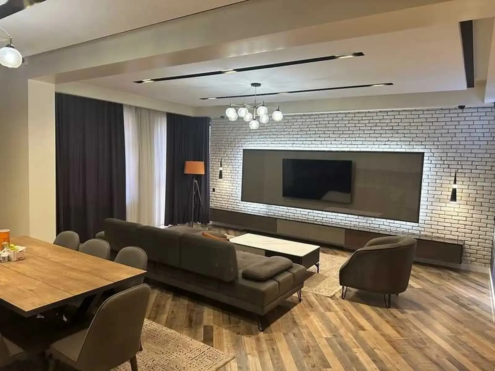 2-комн. квартира, 4 этаж, 105м², И Сомони