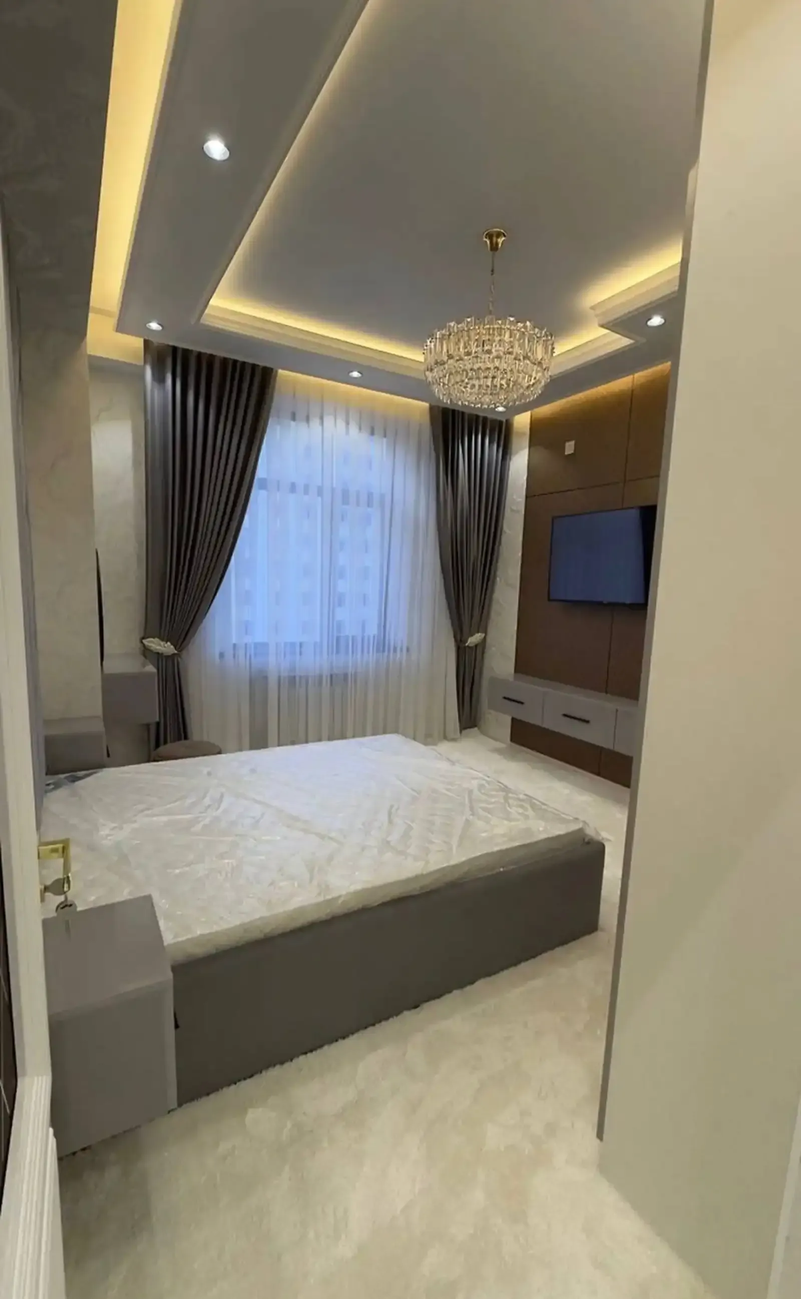 3-комн. квартира, 9 этаж, 70 м², Шохмансур - Пушти 4 дома, написано ресторан ок