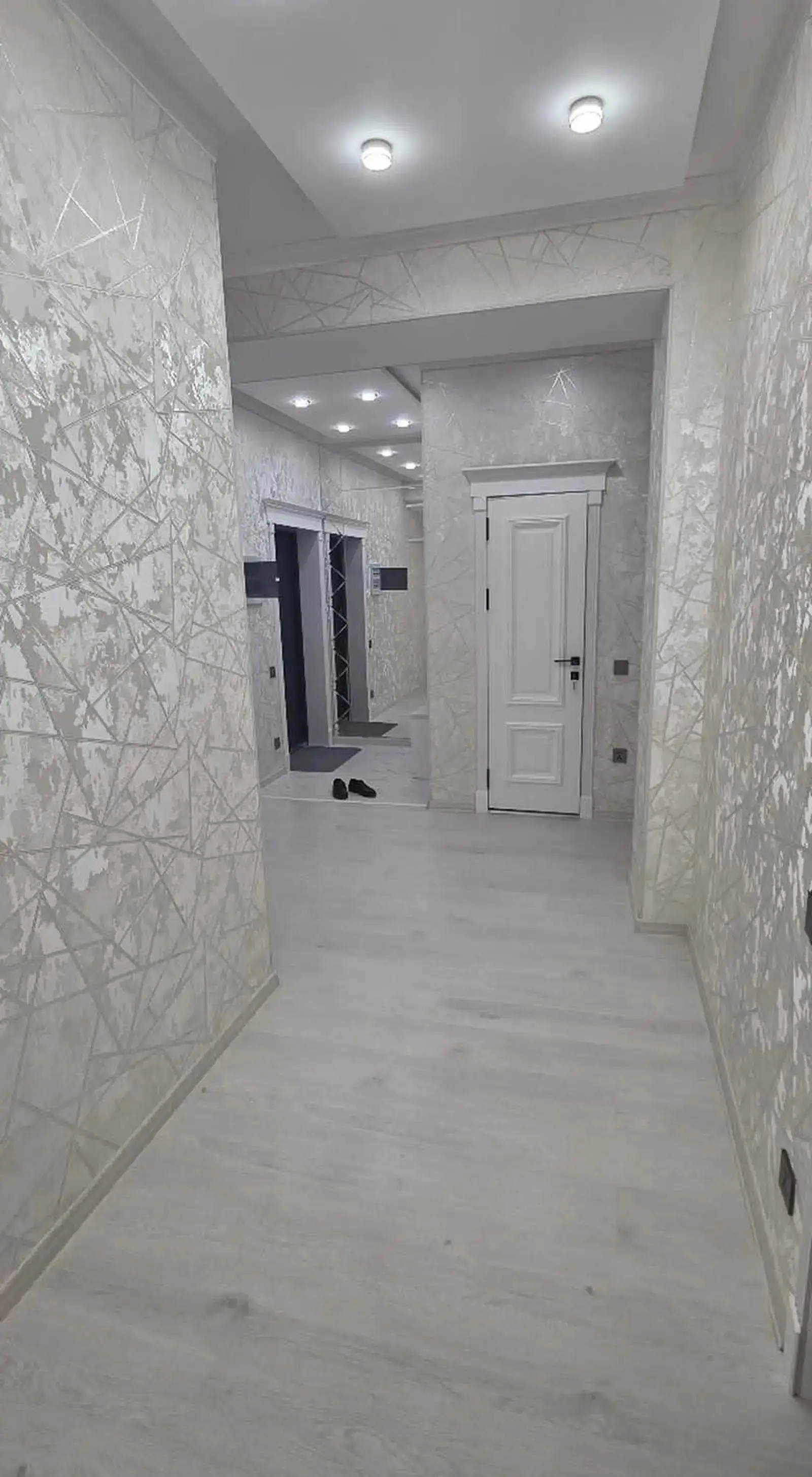 2-комн. квартира, 8 этаж, 73м², Сино