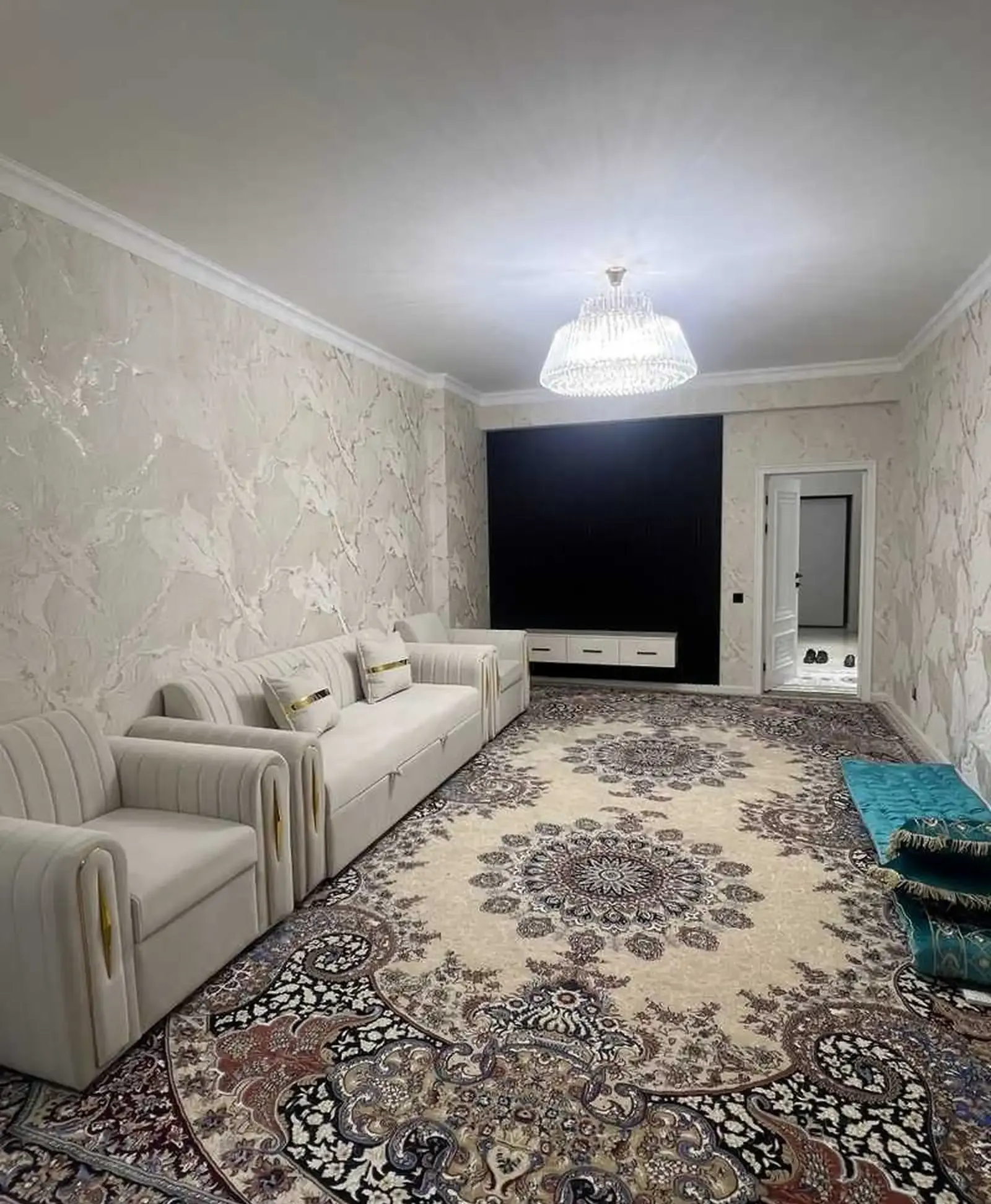 2-комн. квартира, 20 этаж, 89м², Чордома