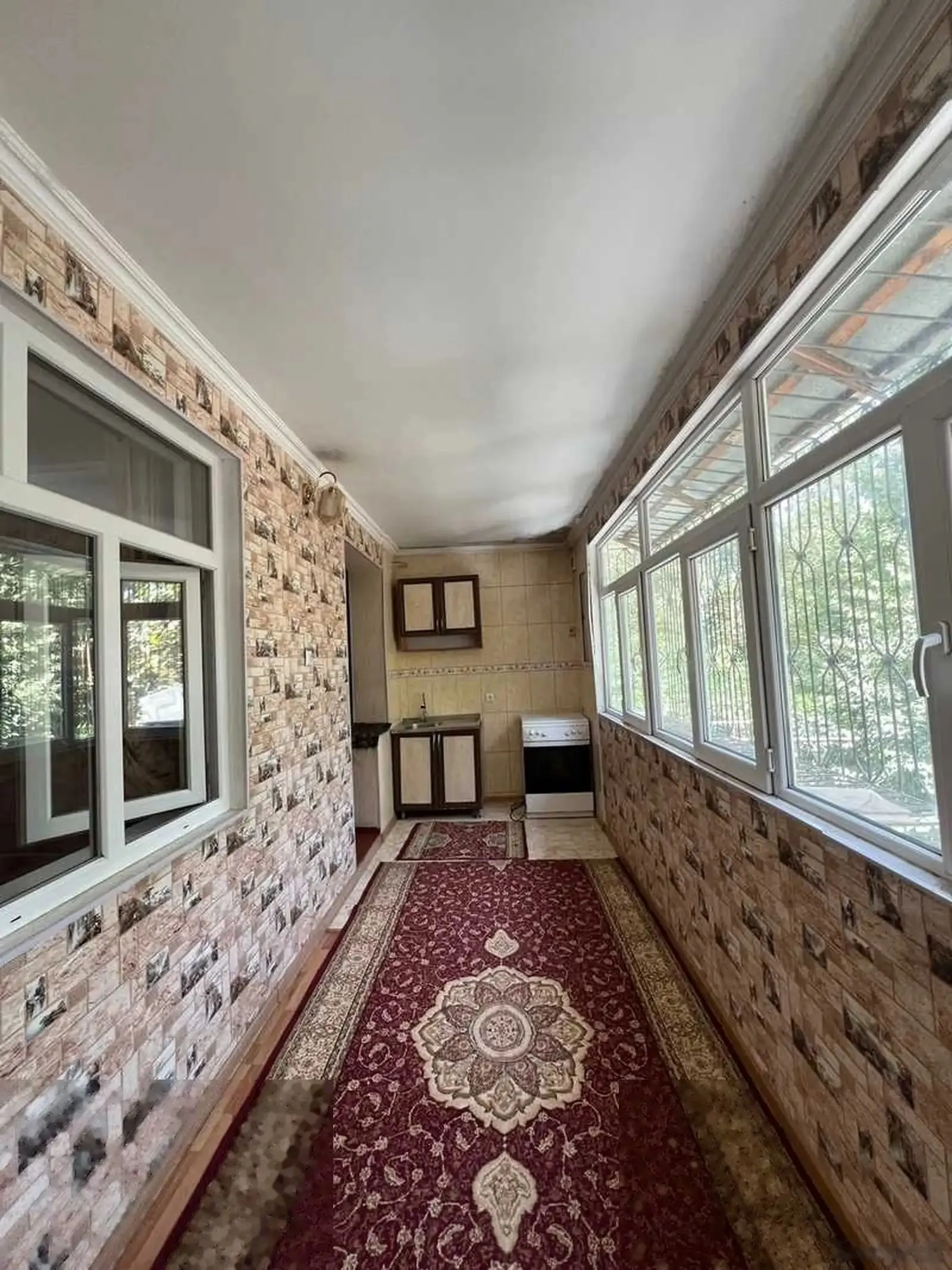 2-комн. квартира, 2 этаж, 75м², 101мкр