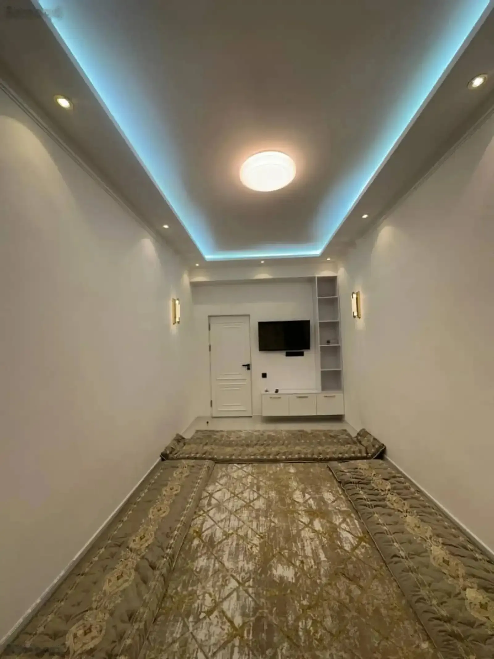 2-комн. квартира, 2 этаж, 72м², пушти чордома гардиши даромад сеюм баз