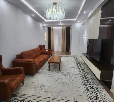 2-комн. квартира, 5 этаж, 110 м², Исмоили сомони, белый городок, Сафо