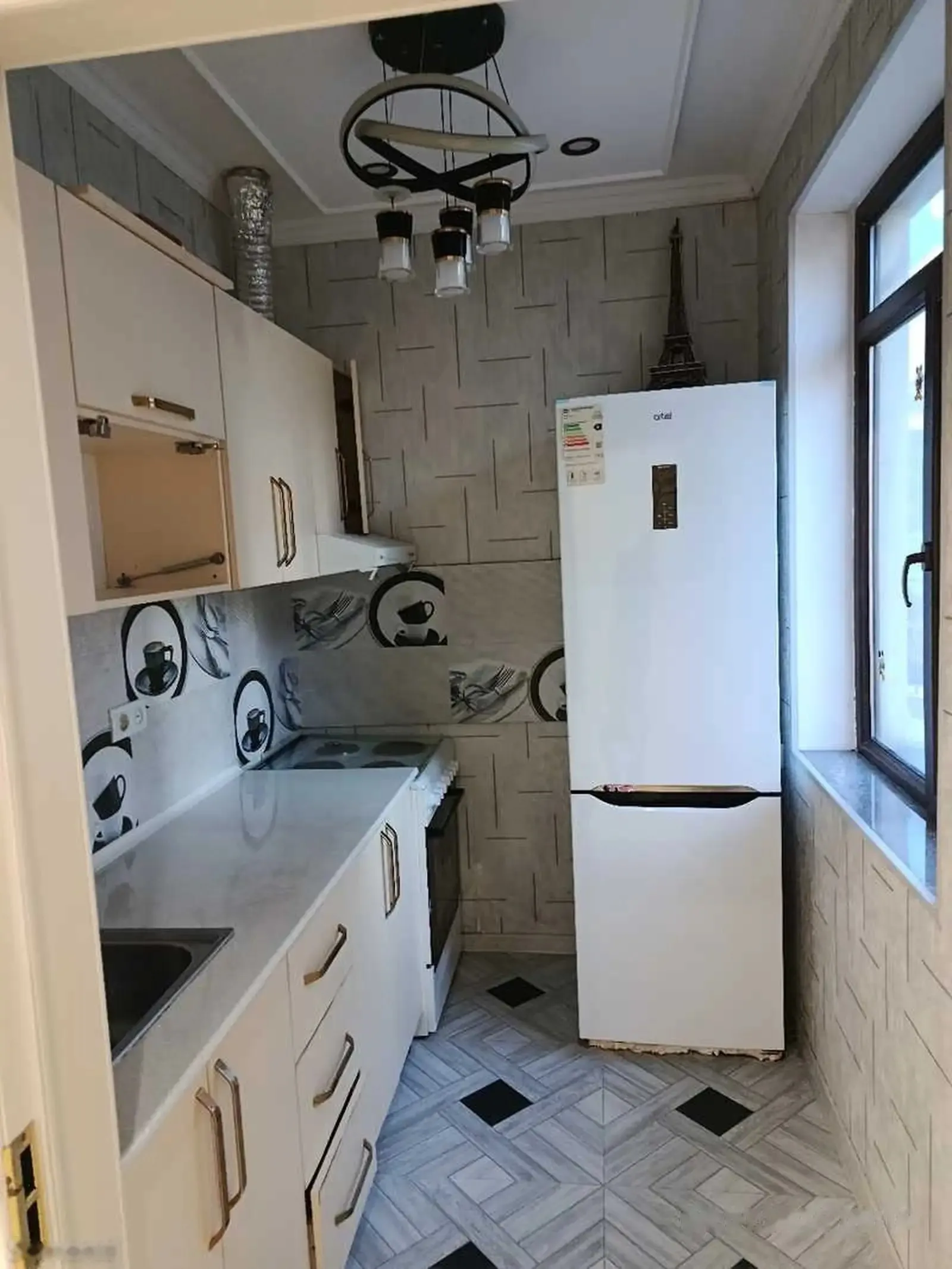 2-комн. квартира, 8 этаж, 83м², воданасос