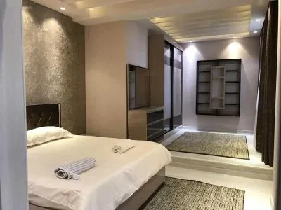 2-комн. квартира, 13 этаж, 120м², Овир