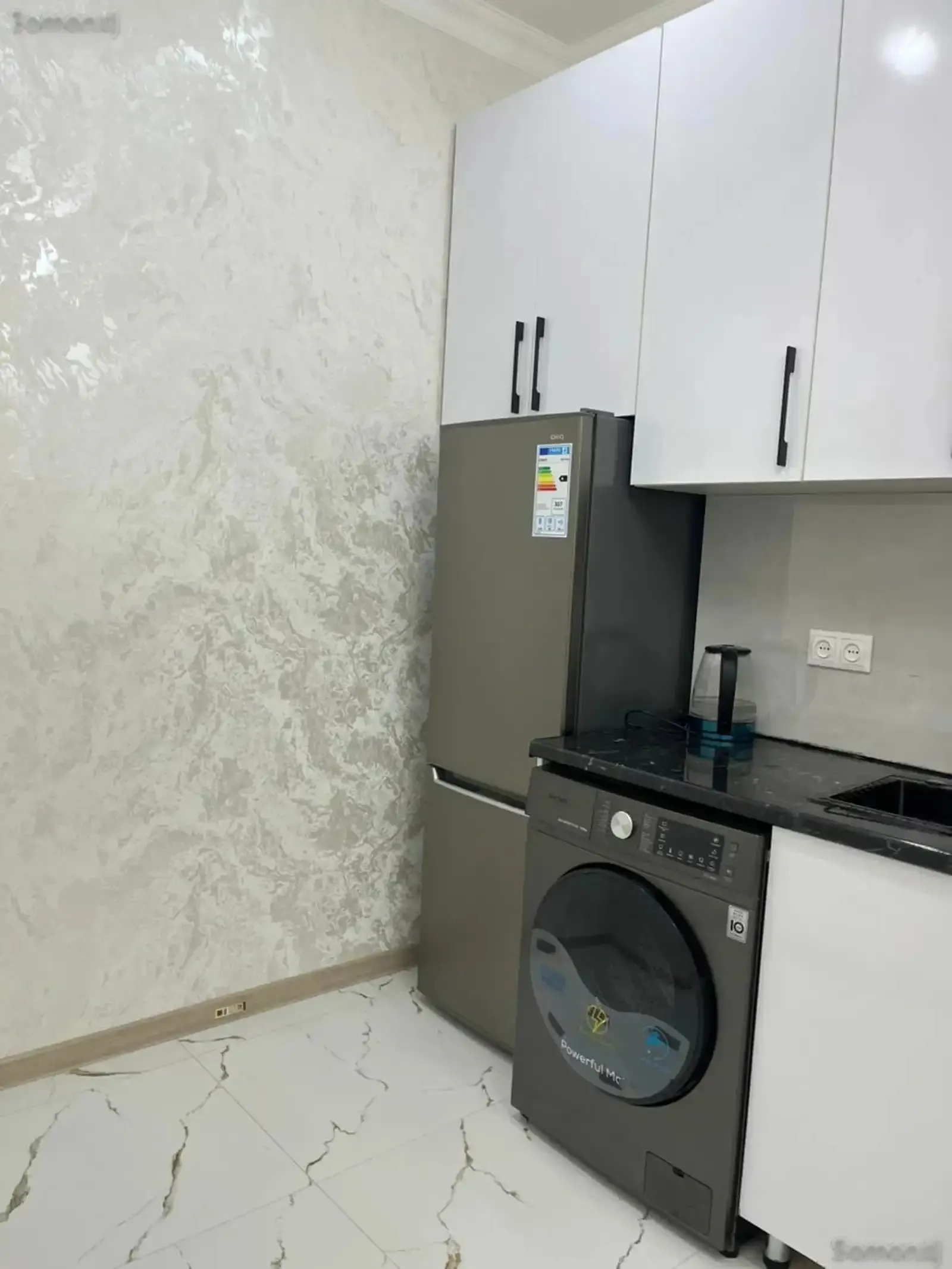 2-комн. квартира, 5 этаж, 65м², Шохмансур зелёный бозор