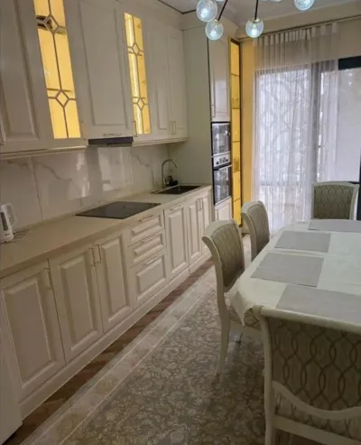 5-комн. квартира, 4 этаж, 220м², И Сомони