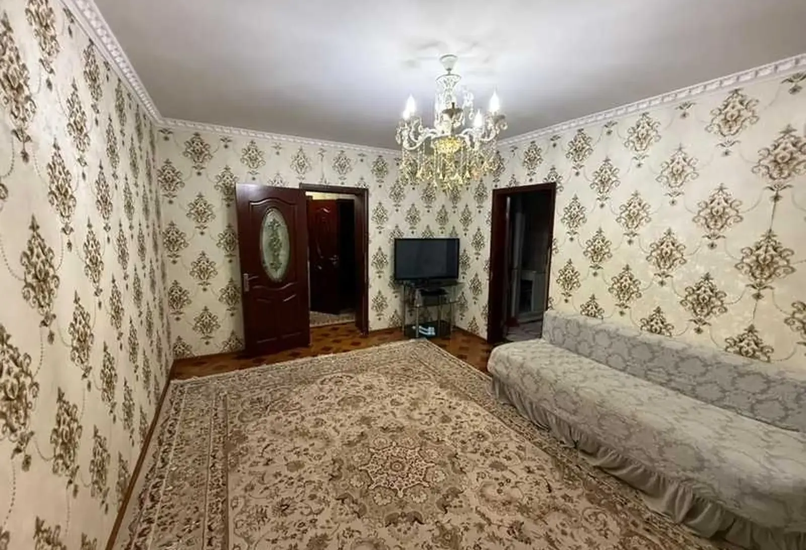 3-комн. квартира, 1 этаж, 67м², профсоюз больницаи маъюбон