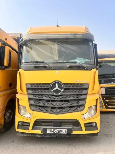 Mercedes Actros 2545