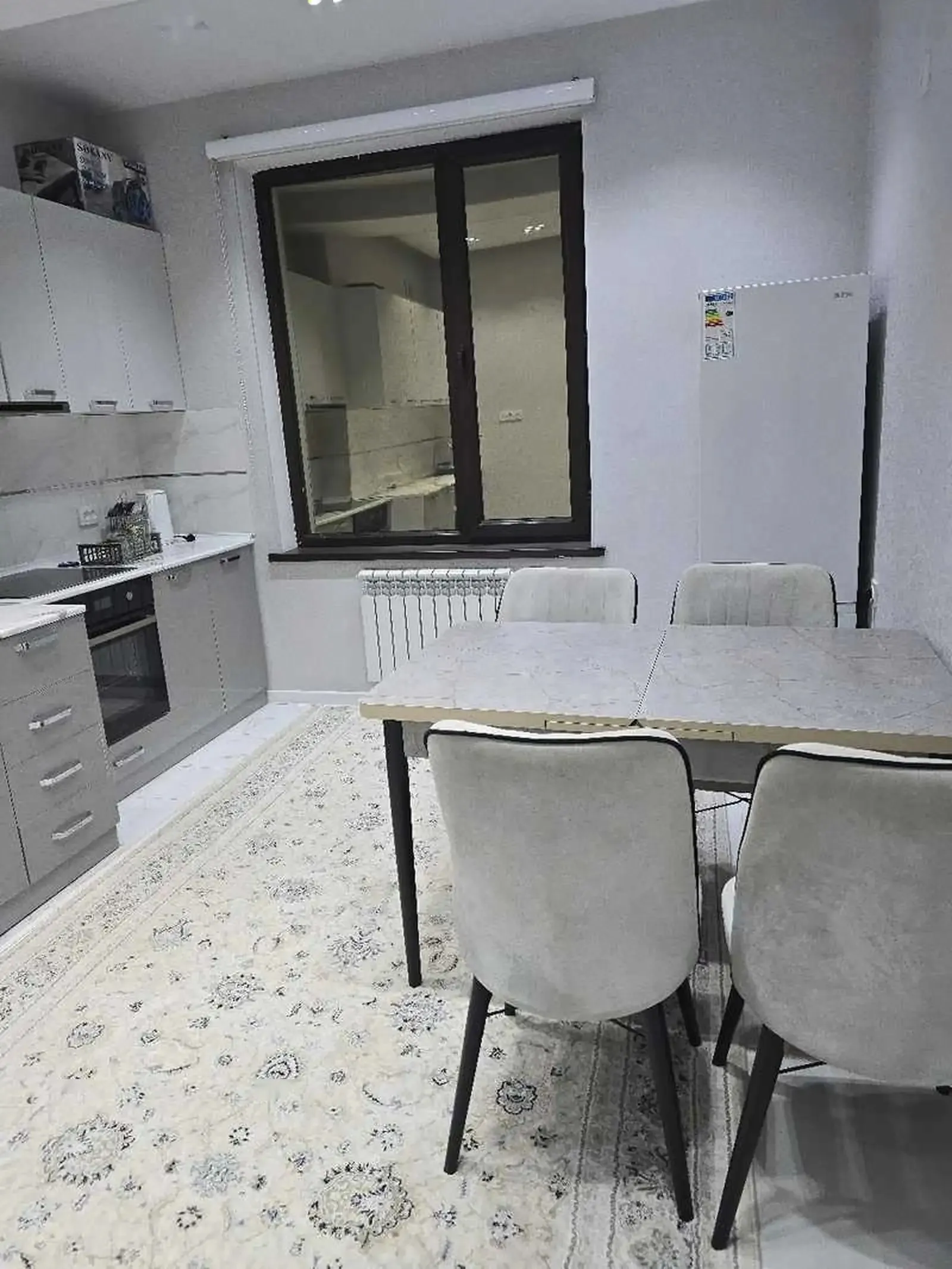 2-комн. квартира, 7 этаж, 70м², Сино, Ресторан райхон