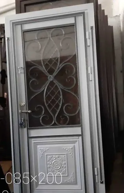 Дверь железно стеклянные