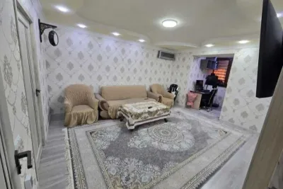 3-комн. квартира, 1 этаж, 70 м², 82 мкр