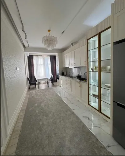 3-комн. квартира, 13 этаж, 160м², Шохмансур Овир