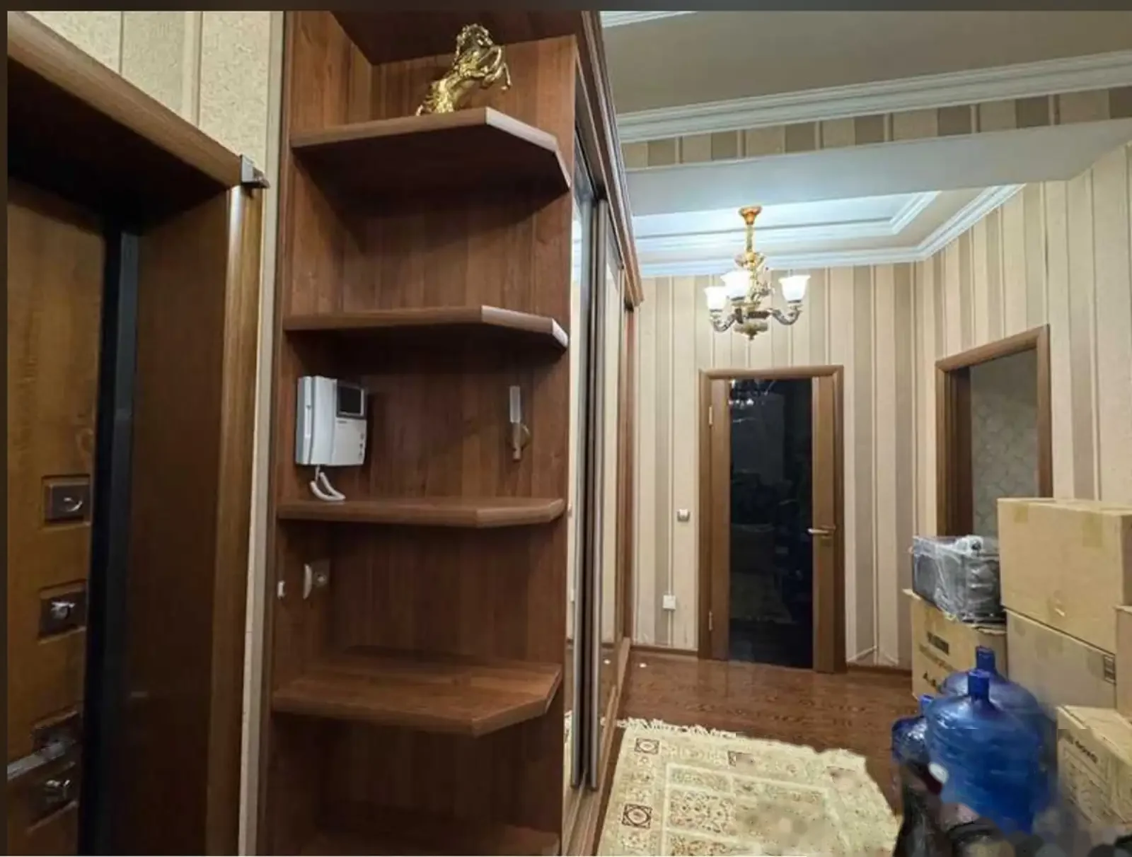 2-комн. квартира, 5 этаж, 83м², Пединститут