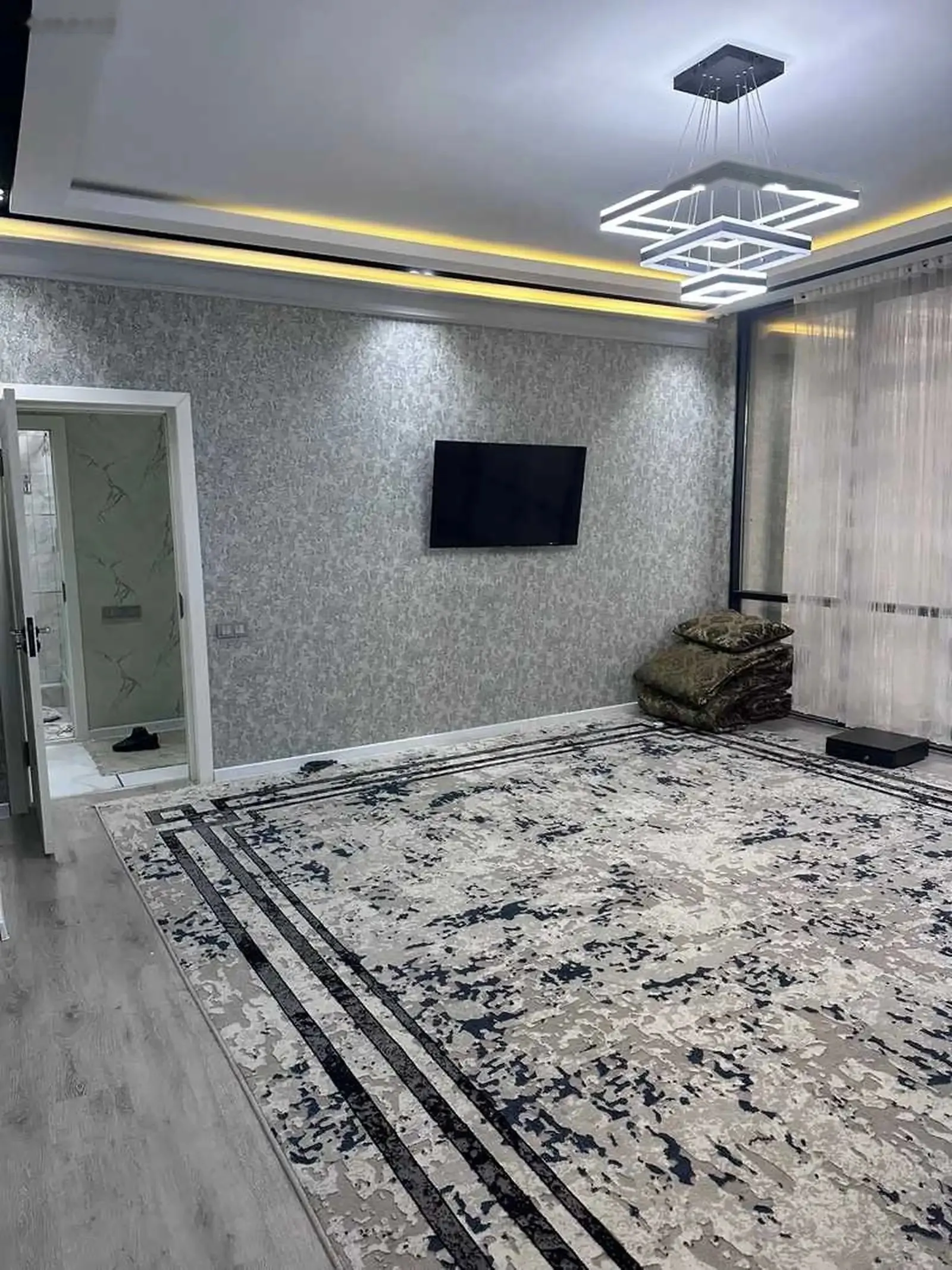 3-комн. квартира, 5 этаж, 125м², Цирк
