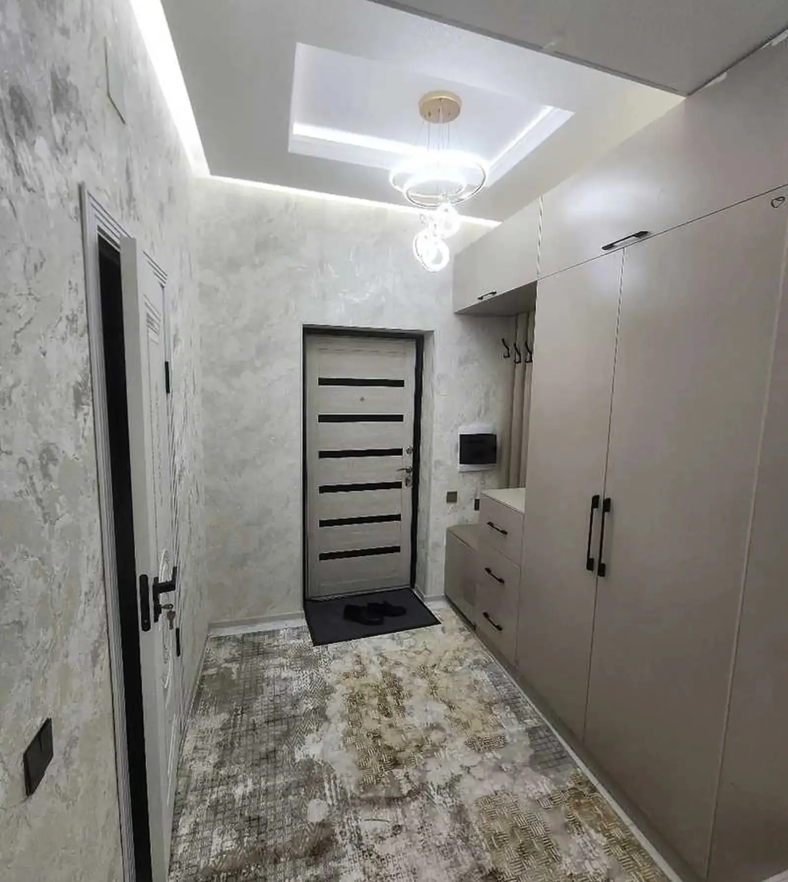 2-комн. квартира, 2 этаж, 90м², И.Сомони