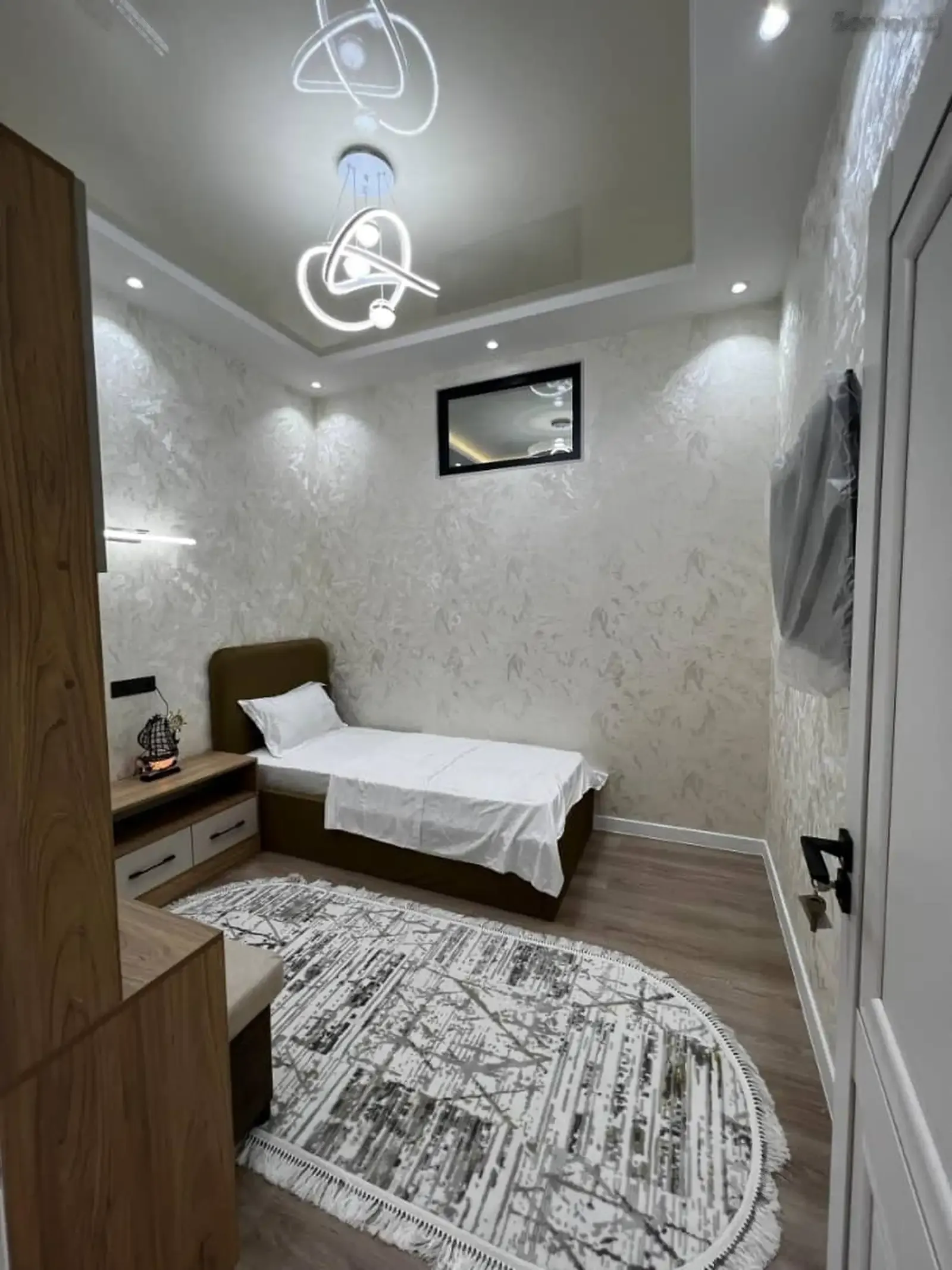 2-комн. квартира, 8 этаж, 57 м², 32 мкр Амид