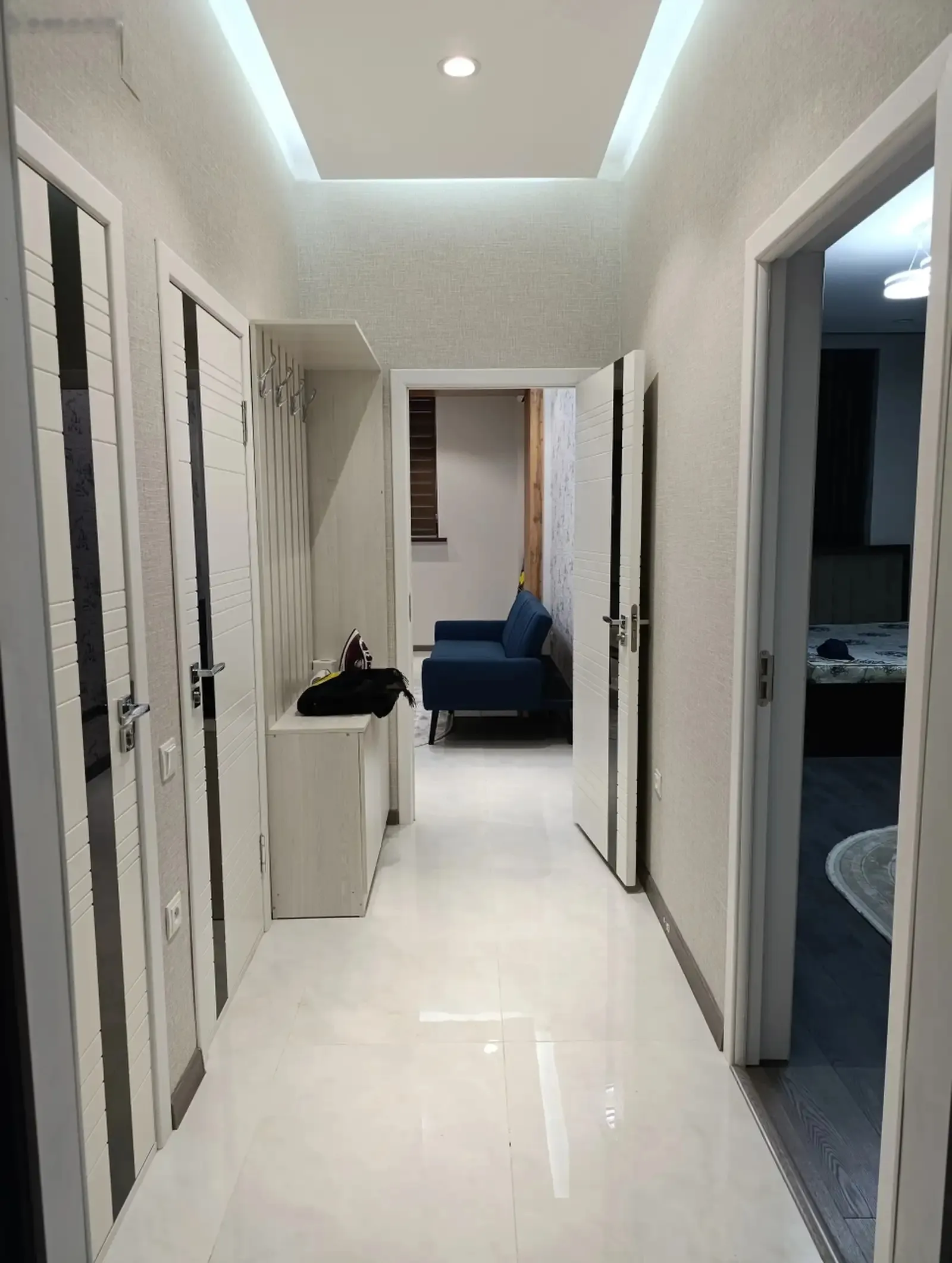 1-комн. квартира, 15 этаж, 60 м², Голубой экран