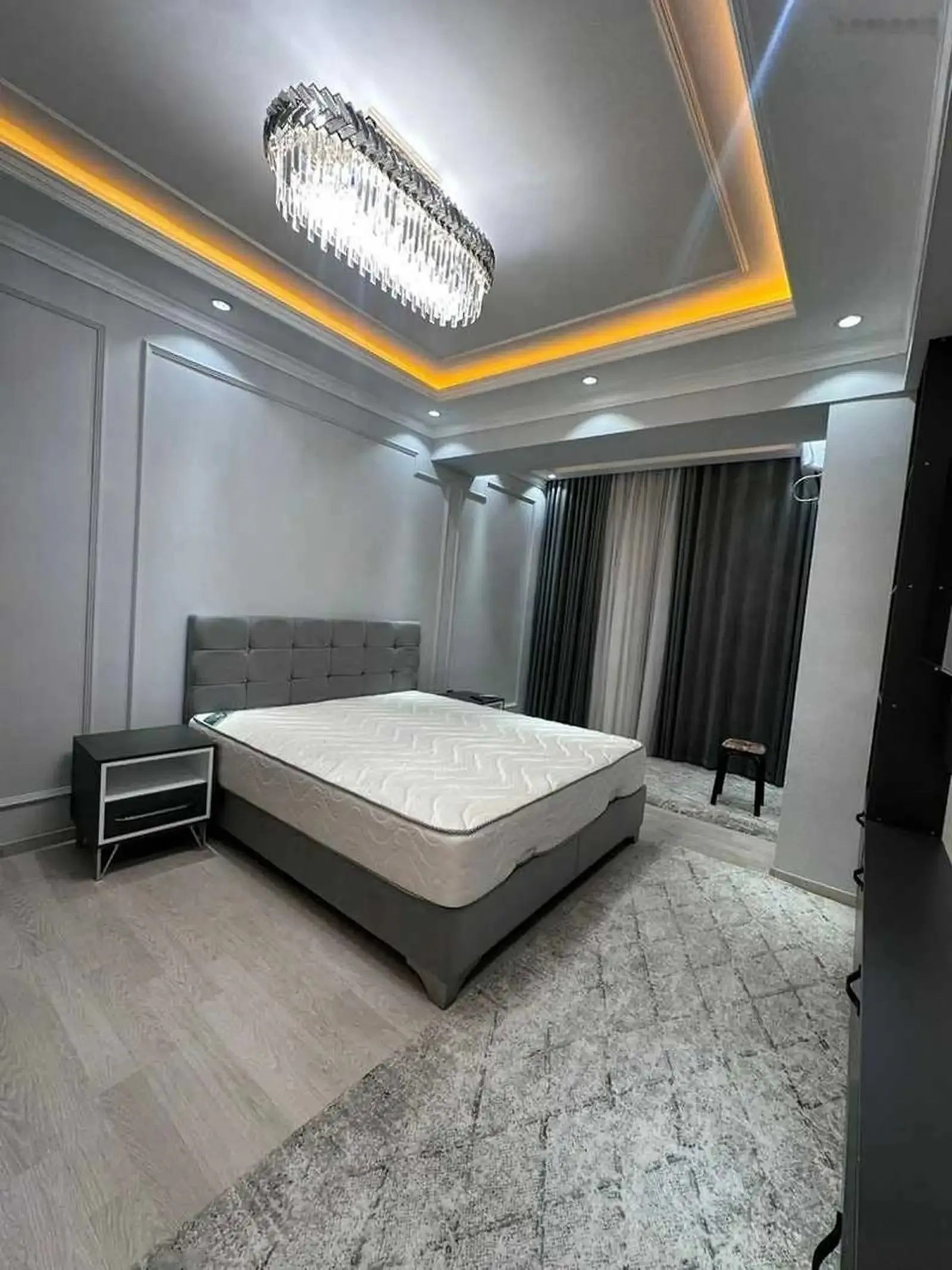 4-комн. квартира, 14 этаж, 148м², ру ба руи гостницаи Hiltonдомхои Bakht Z