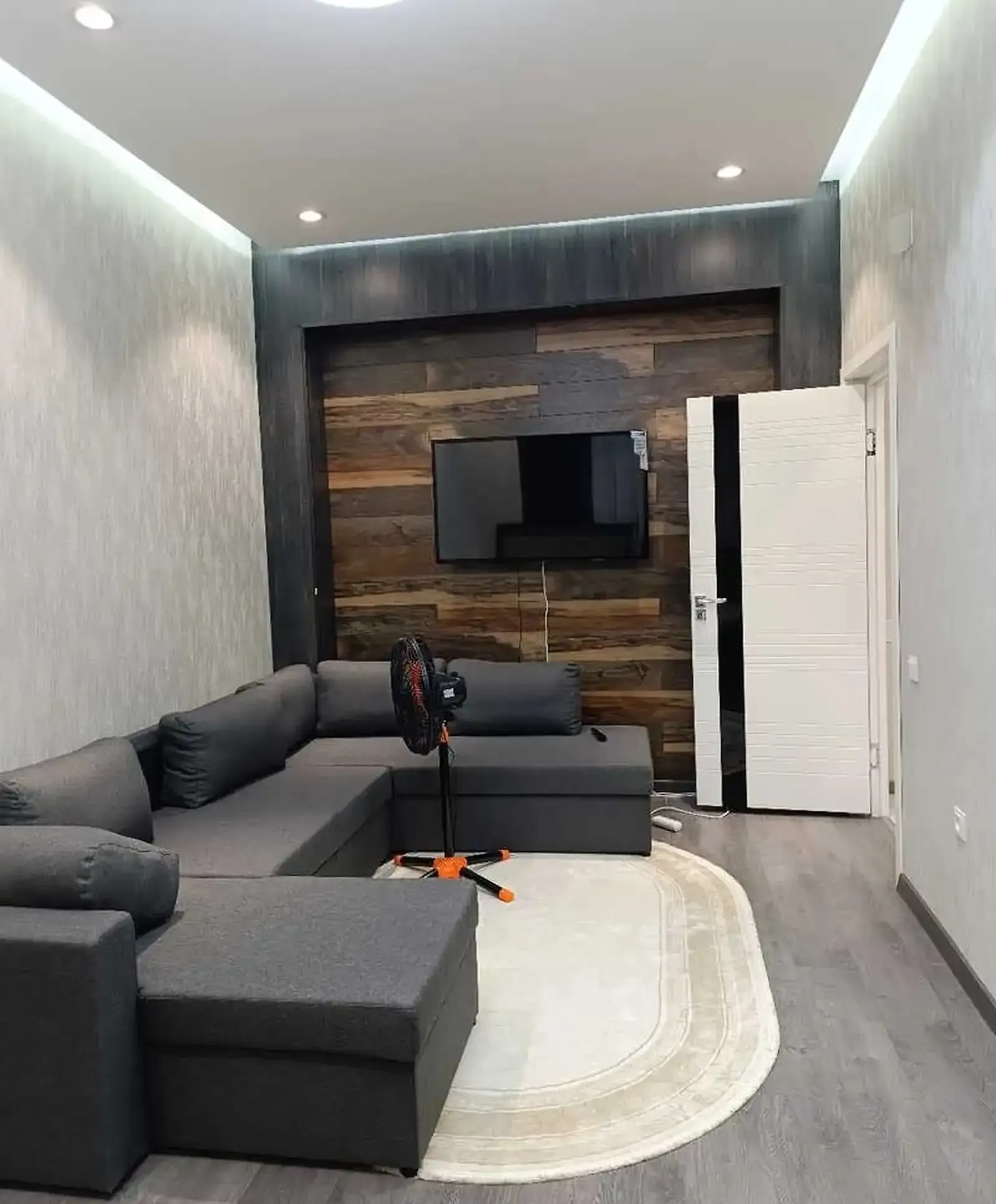 1-комн. квартира, 15 этаж, 62 м², Голубой экран