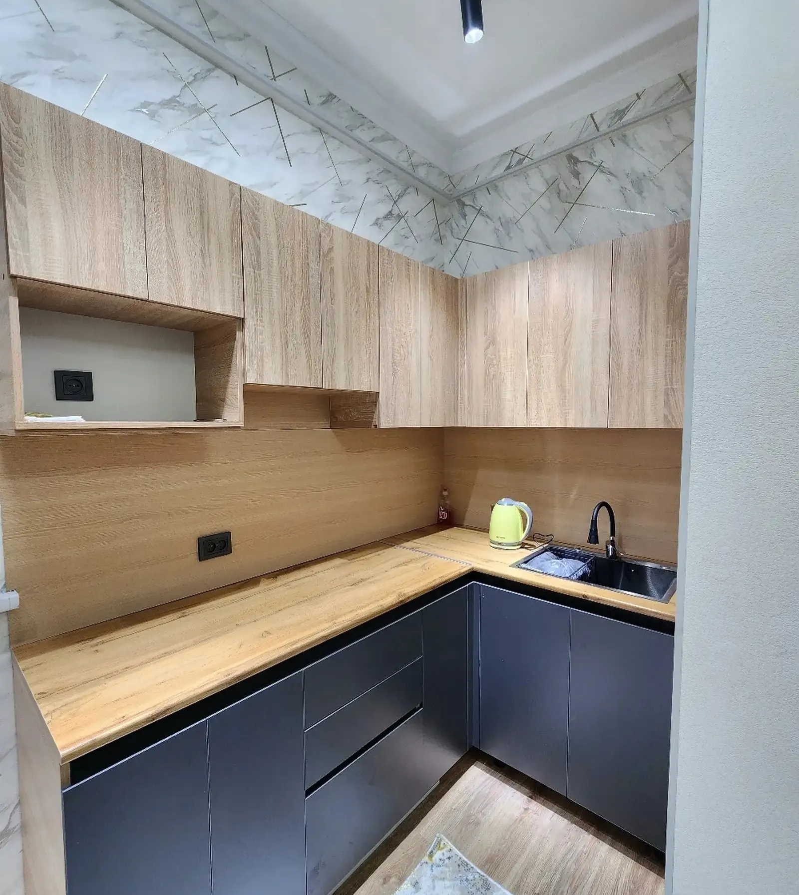 2-комн. квартира, 1 этаж, 65м², 18 мкр