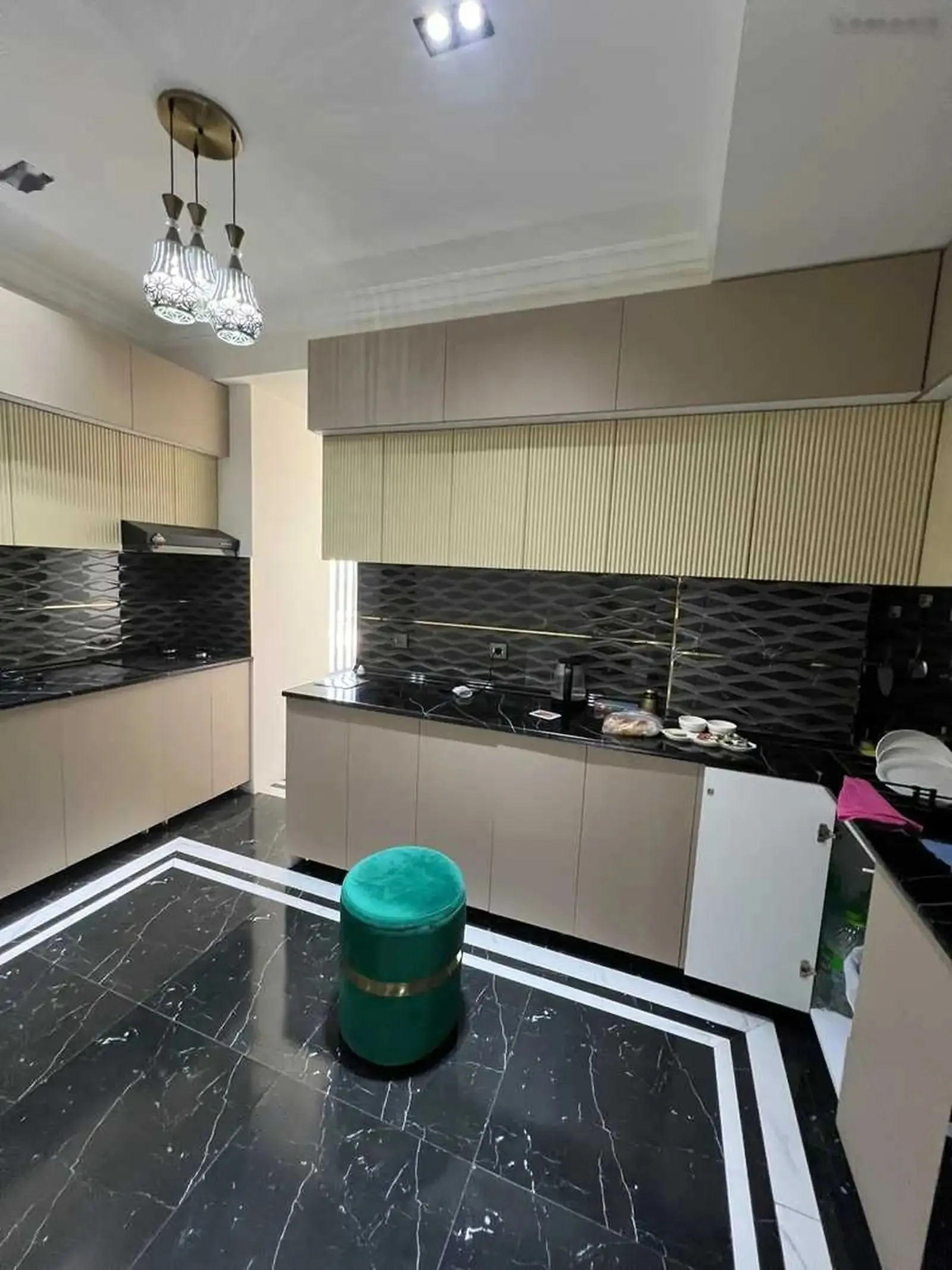 2-комн. квартира, 11 этаж, 90м², дом печати