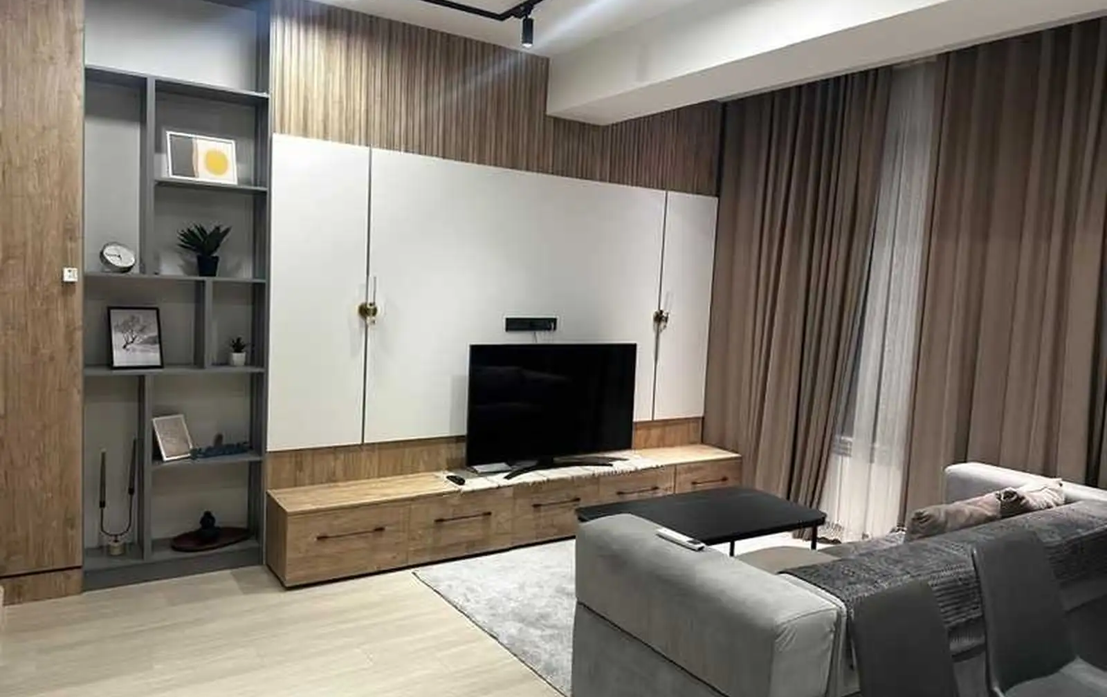 2-комн. квартира, 11 этаж, 65м², Шохмансур Дом Бустон сити Наздикии Скорий больница ру баруи Гуля Голд